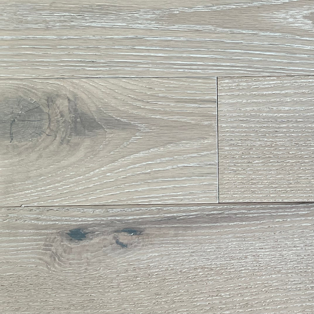 SOLID DISTRESSED OAK OATMEAL - 3/4" x 4-15/16" - BILTMORE COLLECTION